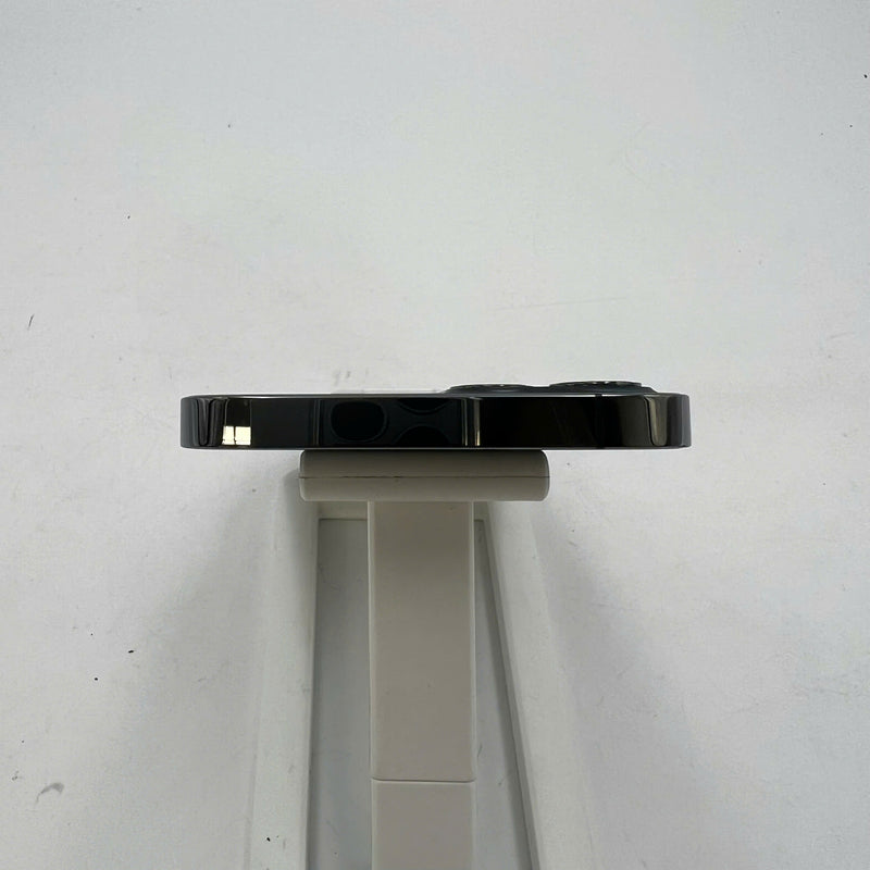 iPhone 12 Pro 128GB အနက်ရောင် 98% ဘက်ထရီ 86% စက်ပစ္စည်းသည် ကွန်ရက်အခကြေးငွေအားလုံးကို ပေးဆောင်ထားပြီး Apple International (Scratched screen) ကဲ့သို့ အသုံးပြုထားသည် - HH8222 