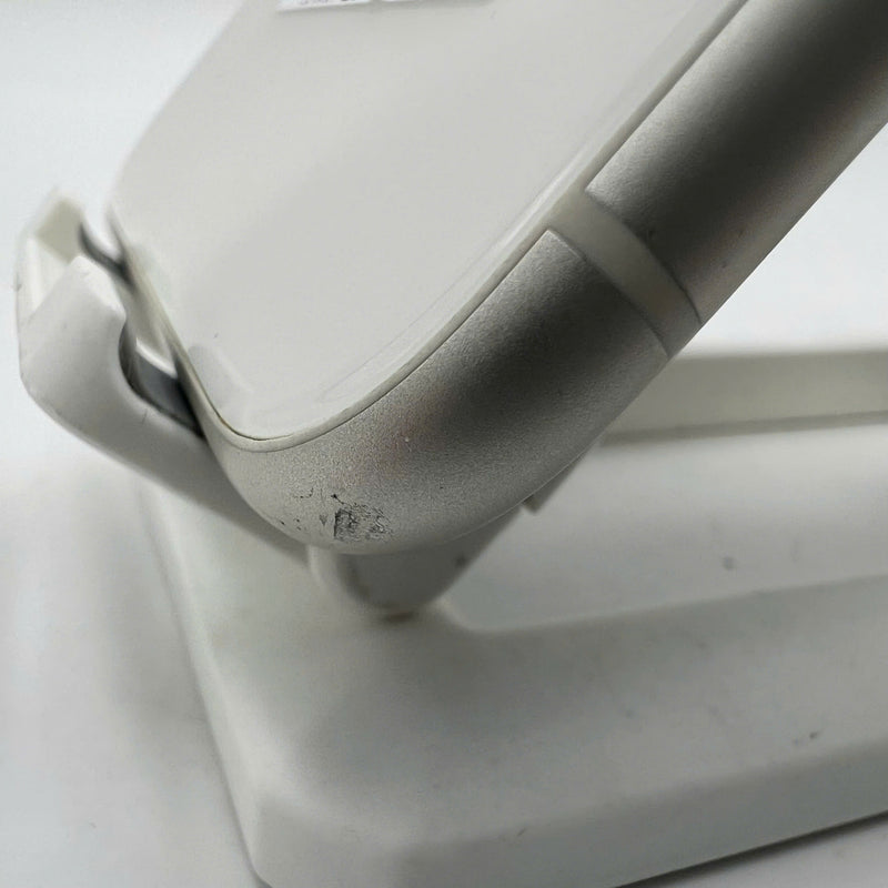 iPhone 11 64GB အဖြူရောင် 98% ဘက်ထရီ 86% စက်ပစ္စည်းသည် ကွန်ရက်အခကြေးငွေအားလုံးကို ပေးဆောင်ထားပြီး Apple International (စခရင် ခြစ်ရာ၊ ခြစ်ရာအစွန်းများ၊ 1x အကွက်) - HH8728 