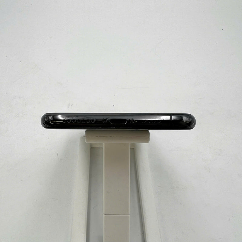 iPhone 11 Pro Max 256GB အနက်ရောင် 98% ဘက္ထရီ 85% Apple International (စကရင် ခြစ်ရာ၊ အမှောင်အနားများ) - HH1128 