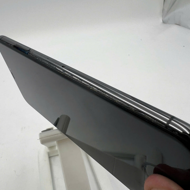 iPhone 11 Pro Max 256GB အနက်ရောင် 98% ဘက္ထရီ 85% Apple International (စကရင် ခြစ်ရာ၊ အမှောင်အနားများ) - HH1128 