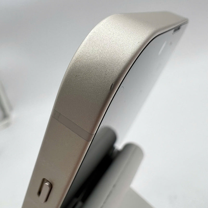 iPhone 14 128GB အဖြူရောင် 98% ဘက္ထရီ 100% Apple International (ဘက်ထရီ အစားထိုး၊ နောက်မှန် အစားထိုး၊ ခြစ်ရာအစွန်းများ) - HH8807 