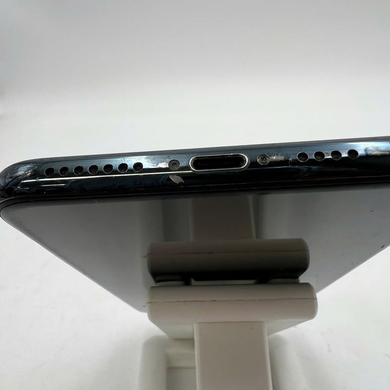 iPhone 11 Pro Max 256GB အစိမ်းရောင် 97% ဘက်ထရီ 91% အာမခံကုဒ် LL/A (အစားထိုး ဘက်ထရီ၊ 1x အစက်အပြောက်၊ မျက်နှာပြင် ခြစ်ရာ၊ အစွန်းအထင်းများ၊ ကျောညိုရောင်) - HH5071 