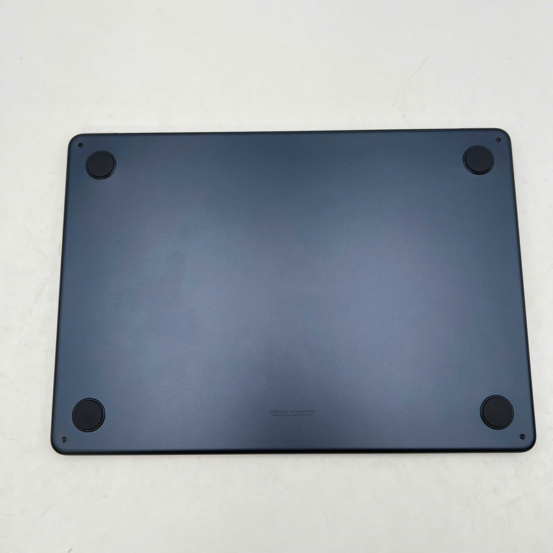 Macbook Air 2025 13.6လက်မ အနက်ရောင် Apple M4/ RAM 16GB/ SSD 256GB 98% ဘက်ထရီ 100% BPTN 2 ကြိမ် အားသွင်း 