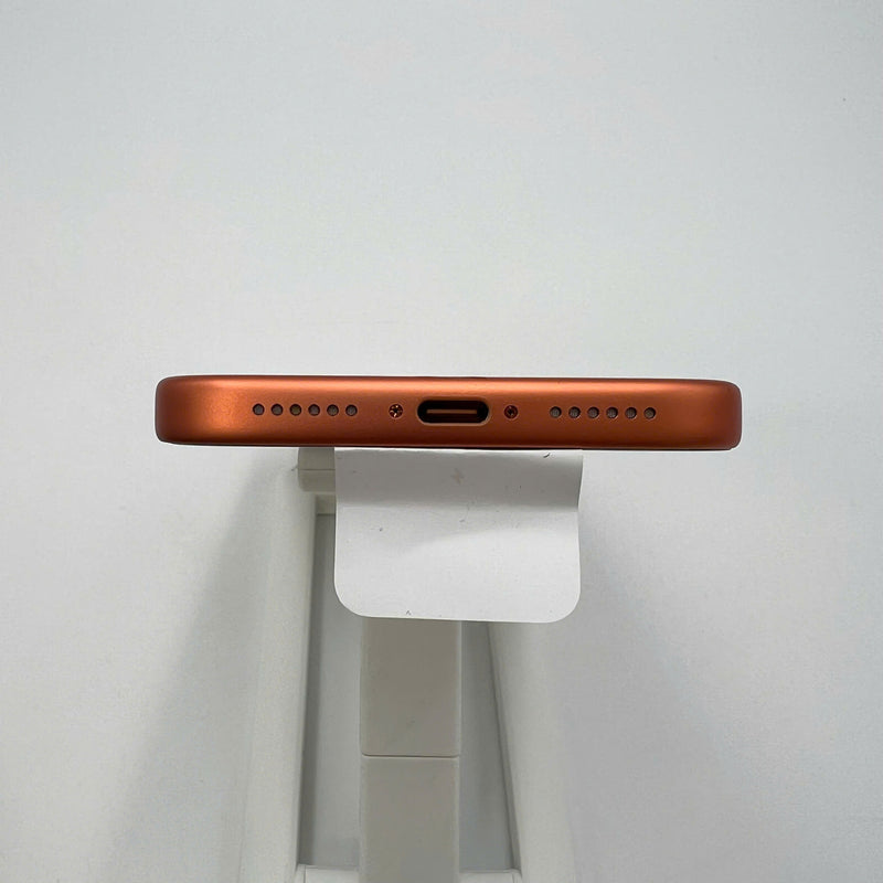 iPhone 17 Pro Max 256GB Universe Cam Fullbox 99% Battery 100% နိုင်ငံတကာ Apple မှ (0 ကြိမ်အားသွင်းသည်၊ အသုံးမပြုဖူး၊ အဖွင့်တံဆိပ်သာ၊ အစွန်းပေါ်ရှိအလွန်ပေါ့ပါးသောခြစ်ရာများ) - HH7520 