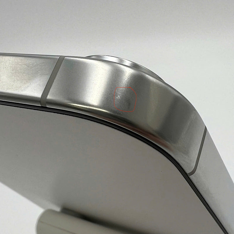 iPhone 16 Pro Max 256GB အဖြူရောင် 99% ဘက်ထရီ 100% Fullbox International Apple VN/A ဗားရှင်း (0 ကြိမ်အားသွင်းသည်) - HH1426 