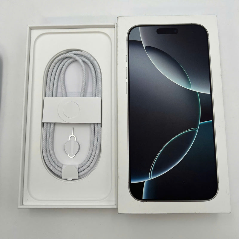 iPhone 16 Pro Max 256GB အဖြူရောင် 99% ဘက်ထရီ 100% Fullbox International Apple VN/A ဗားရှင်း (0 ကြိမ်အားသွင်းသည်) - HH1426 