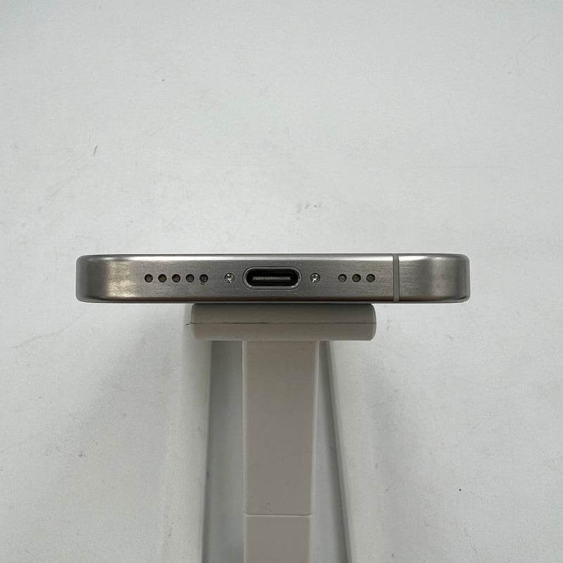 iPhone 15 Pro 128GB အဖြူရောင် 98% ဘက်ထရီ 100% Apple International (ဘက်ထရီ အစားထိုး) - HH5114 