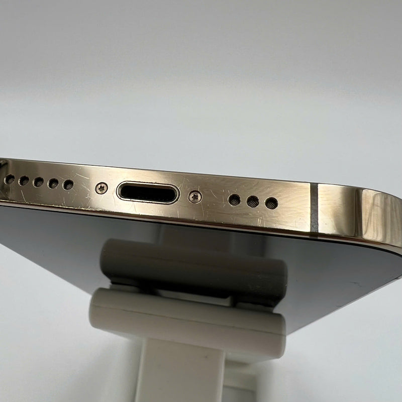 iPhone 12 Pro 128GB ရွှေရောင် 98% ဘက်ထရီ 86% စက်ပစ္စည်းသည် ကွန်ရက်အခကြေးငွေအားလုံးကို ပေးဆောင်ထားပြီး Apple International (အစွန်းများနှင့် မျက်နှာပြင်) ကဲ့သို့ အသုံးပြုထားသည် - HH3196 