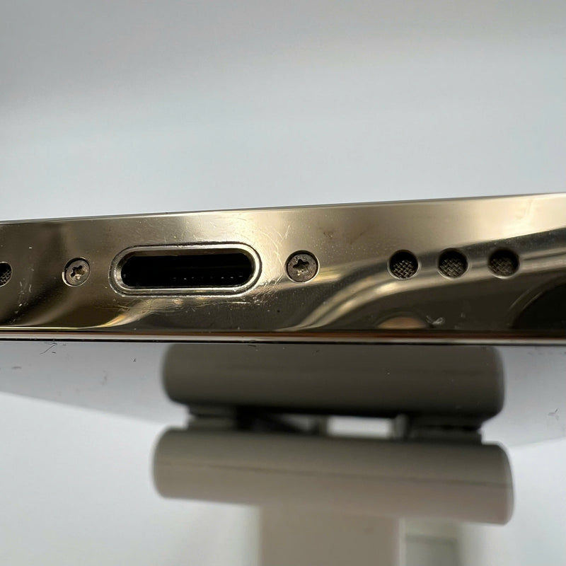 iPhone 12 Pro 128GB ရွှေရောင် 98% ဘက်ထရီ 85% Apple International (အစွန်းများနှင့် မျက်နှာပြင်) - HH4197 