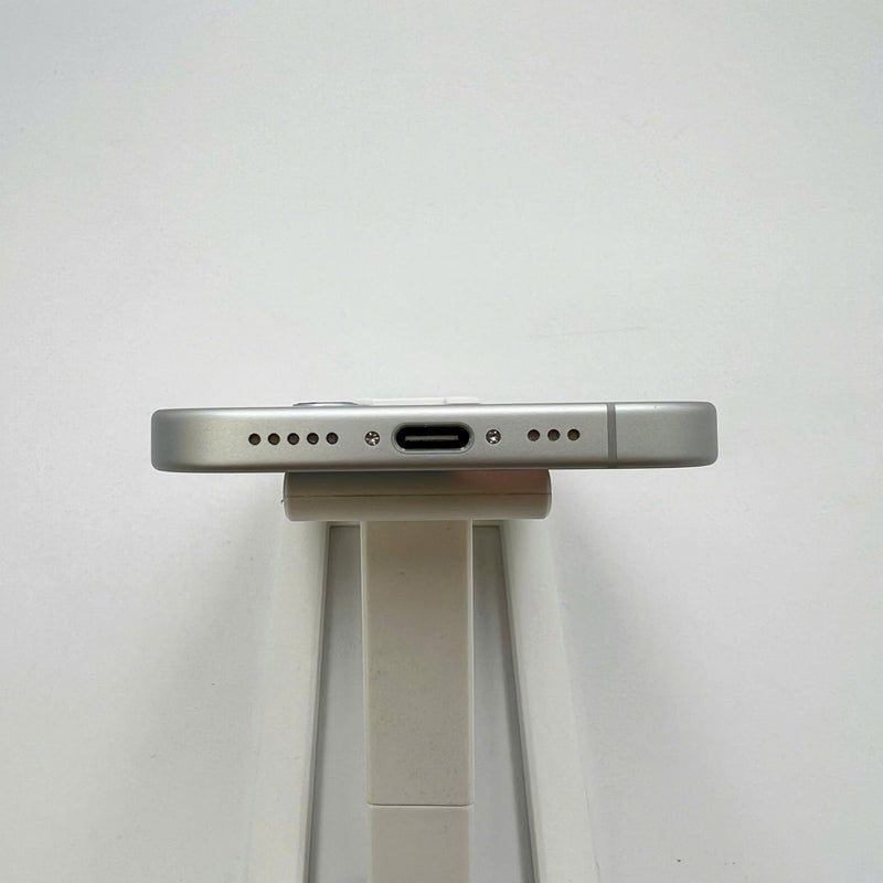 iPhone 16 128GB အဖြူရောင် 99% ဘက်ထရီ 100% နိုင်ငံတကာ DCM (DCM ဆင်းမ်မပါ - လိမ္မော်ရောင် အစွန်းများ) - HH1049 