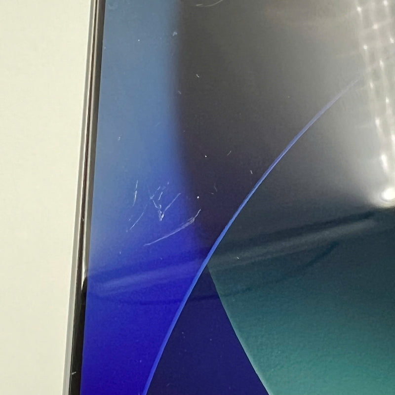 iPhone 16 Pro Max 256GB အဖြူရောင် 98% ဘက်ထရီ 100% Apple International (စခရင်နှင့် အစွန်းများ) - HH2217 