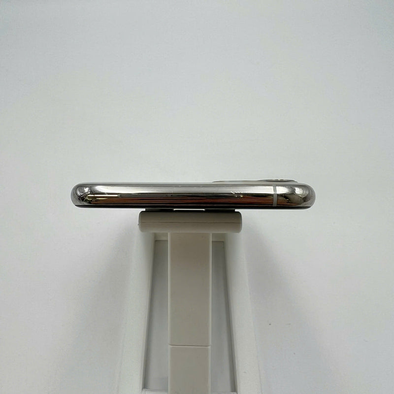 iPhone 11 Pro Max 64GB အနက်ရောင် 97% ဘက်ထရီ 100% စက်ပစ္စည်းသည် ကွန်ရက်အခကြေးငွေအားလုံးကို ပေးဆောင်ထားပြီး Apple International (ဘက်ထရီကို အစားထိုးထားသည် - 1x ကင်မရာအစက်အပြောက်၊ မျက်နှာပြင်ခြစ်ရာများ၊ အစွန်းများ) - HH5675 