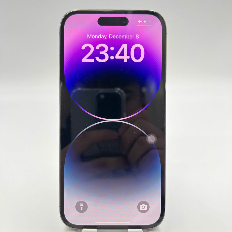 iPhone 14 Pro 128GB ငွေရောင် 98% ဘက္ထရီ 85% International SB (SB မှ SIM မရှိပါ - အစားထိုး ဘက်ထရီ - အစွန်းတွင် ခြစ်ရာများ၊ 0.5x/3x အစက်များ) - HH3747 