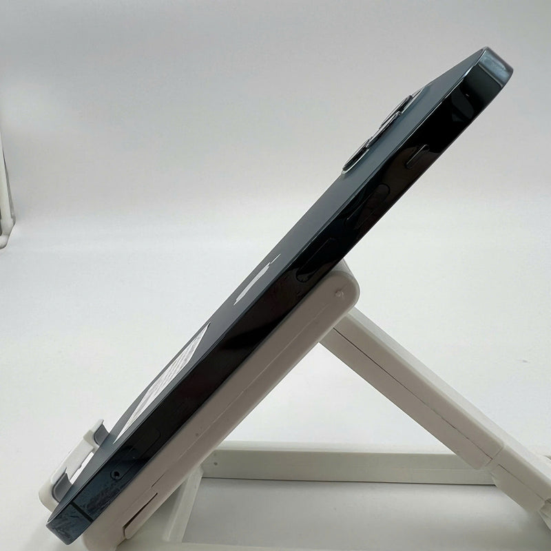 iPhone 12 Pro 128GB အပြာရောင် 98% ဘက်ထရီ 87% စက်ပစ္စည်းသည် ကွန်ရက်အခကြေးငွေအားလုံးကို ပေးဆောင်ထားပြီး Apple International (CHAP ဘက်ထရီကို အစားထိုးခြင်း၊ 2x အစက်အပြောက်များ၊ အစွန်းအထင်းများ) - HH3442 