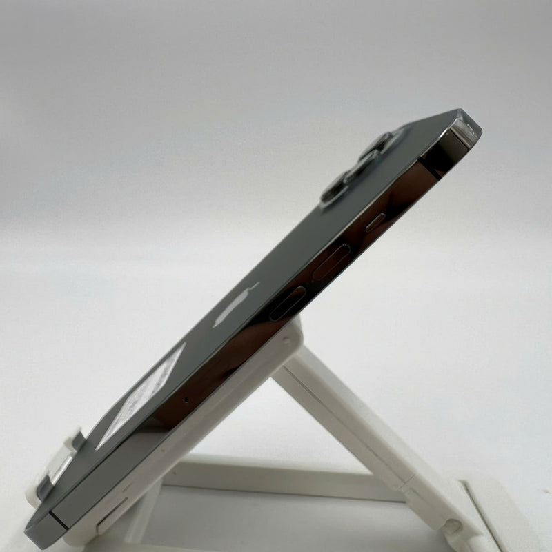 iPhone 12 Pro Max 128GB အနက်ရောင် 98% ဘက္ထရီ 100% စက်ပစ္စည်းသည် ကွန်ရက်အခကြေးငွေအားလုံးကို ပေးဆောင်ပြီး Apple International (ဘက်ထရီကို အစားထိုးခြင်း၊ အကွဲအပြဲ၊ အစွန်းများ၊ ခြစ်ရာများ၊ ကျောညိုရောင်) - HH0441 