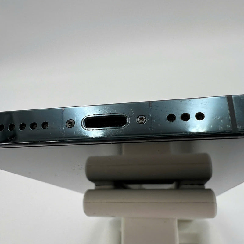 iPhone 12 Pro 128GB အပြာရောင် 98% ဘက်ထရီ 87% စက်ပစ္စည်းသည် ကွန်ရက်အခကြေးငွေအားလုံးကို ပေးဆောင်ထားပြီး Apple International (CHAP ဘက်ထရီကို အစားထိုးခြင်း၊ 2x အစက်အပြောက်များ၊ အစွန်းအထင်းများ) - HH3442 