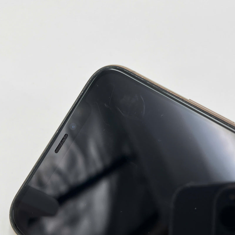 iPhone 11 Pro 256GB အဖြူရောင် 98% ဘက္ထရီ 85% စက်ပစ္စည်းသည် ကွန်ရက်အခကြေးငွေအားလုံးကို ပေးဆောင်ထားပြီး Apple International ကဲ့သို့ အသုံးပြုထားသည် (အသံအတိုးအကျယ်ခလုတ်ကို နှိပ်ရခက်သည်၊ အနားစွန်းများ ခြစ်မိသည်) - HH9350 