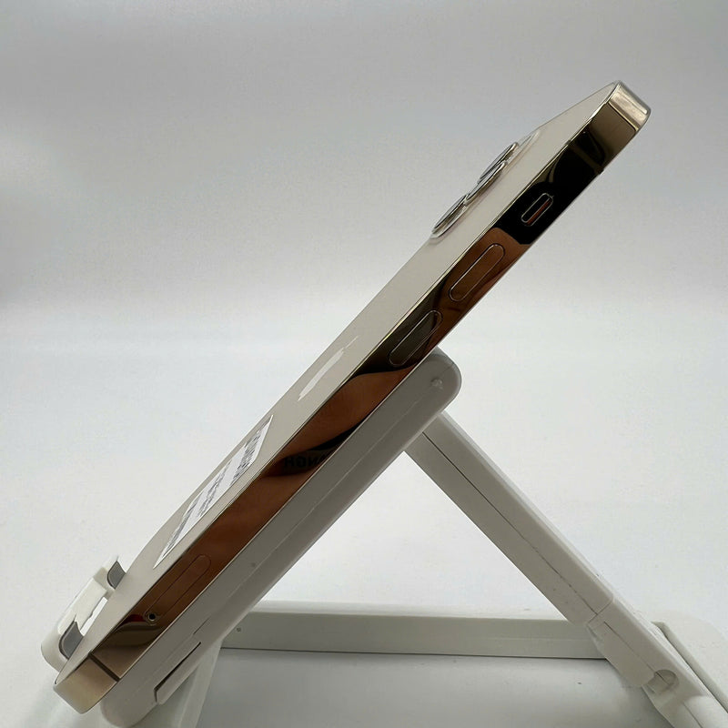 iPhone 12 Pro 128GB Gold 98% ဘက်ထရီ 86% စက်ပစ္စည်းသည် ကွန်ရက်အခကြေးငွေအားလုံးကို ပေးဆောင်ထားပြီး Apple International (အစွန်းပေါ်ရှိ ခြစ်ရာများ၊ 1 ကွက်) - HH4432 